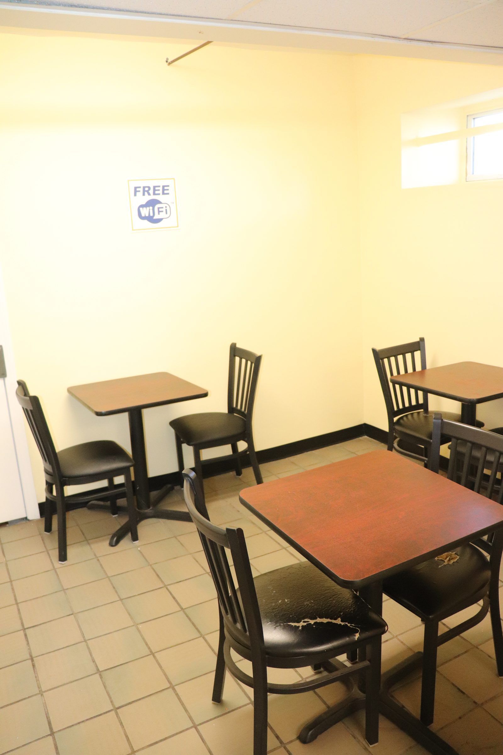 Comfortable seating and folding area with free Wi-Fi